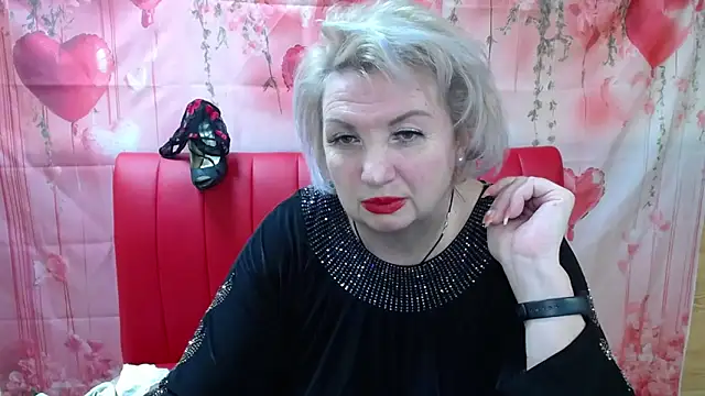 RenataDaster online show from April 18, 2026, 7:58 pm