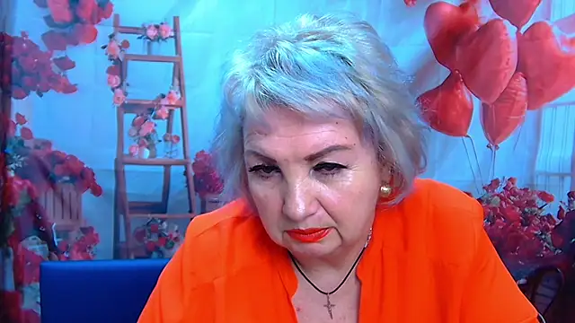 RenataDaster online show from April 22, 2026, 5:10 am