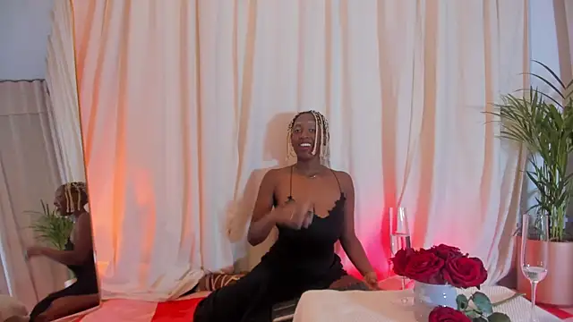 EvelynDivine online show from February 9, 2026, 7:51 pm