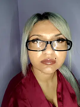 LollaHeart online show from February 8, 2026, 9:51 pm