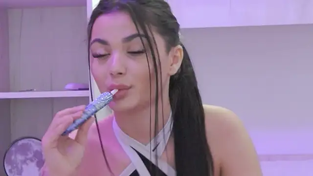 MayaMadison online show from February 10, 2026, 9:41 pm