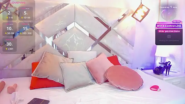 Snapshot of karlaa_megan chatting on March 5, 2026, 8:49 pm karlaa megan online show from March 5, 2026, 8:49 pm