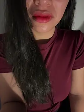 Snapshot of QuynhAnh_2k1 chatting on February 22, 2026, 9:24 pm QuynhAnh 2k1 online show from February 22, 2026, 9:24 pm