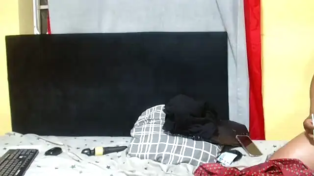 JinglynJuicy22 online show from March 6, 2026, 9:44 pm