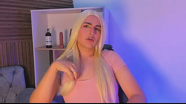 noahWolff  online show from March 5, 2026, 6:31 am