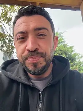 hessds34 online show from April 15, 2026, 8:43 am