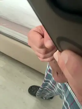 hessds34 online show from April 21, 2026, 11:27 am