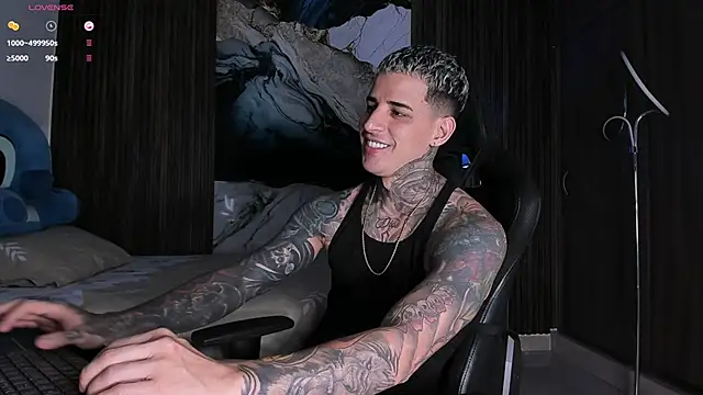 trisstann  online show from February 25, 2026, 11:25 pm