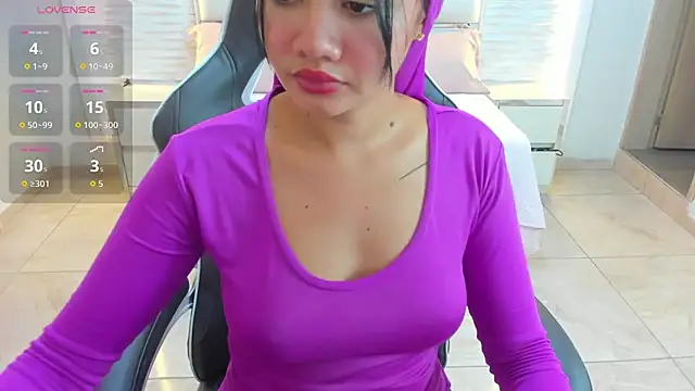 Yaiza farak online show from February 19, 2026, 3:46 am