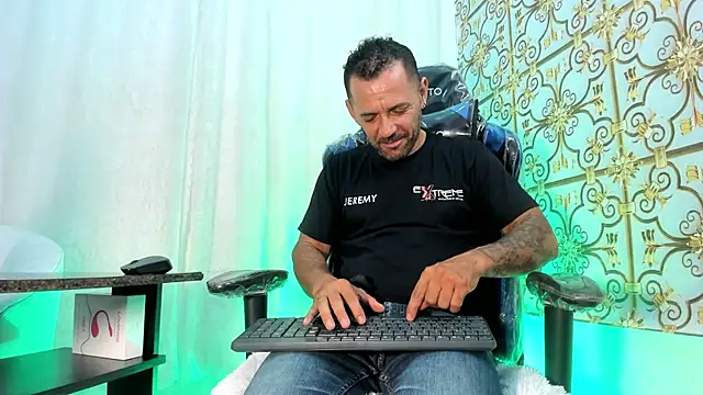 HardenedDad online show from April 11, 2026, 8:57 pm