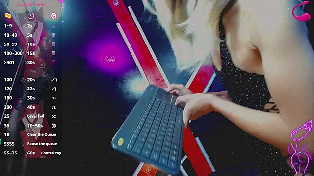 Sasha calle online show from February 9, 2026, 12:20 pm