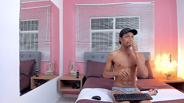 drako18  online show from February 7, 2026, 2:26 am