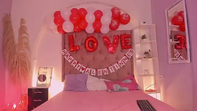 Lia Passion online show from February 17, 2026, 7:53 pm