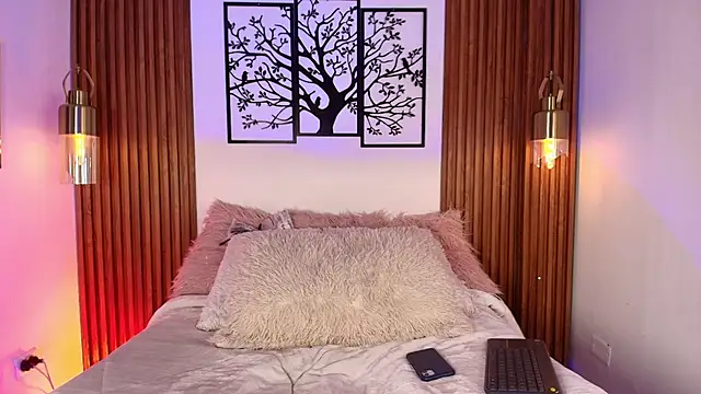 Snapshot of David_Banks_ chatting on February 14, 2026, 12:13 pm David Banks online show from February 14, 2026, 12:13 pm