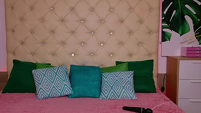 AwaMax online show from March 19, 2026, 6:06 am