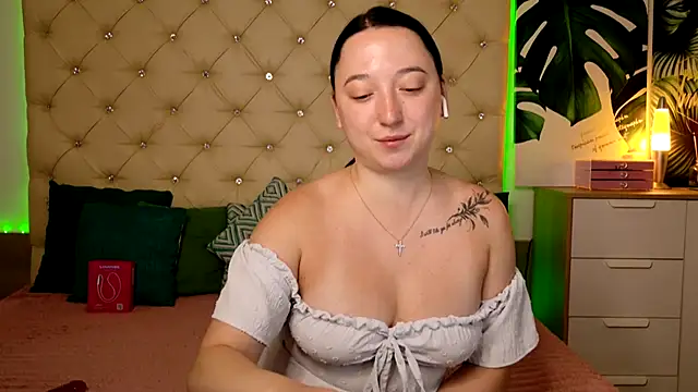 AwaMax online show from June 9, 2026, 4:46 am