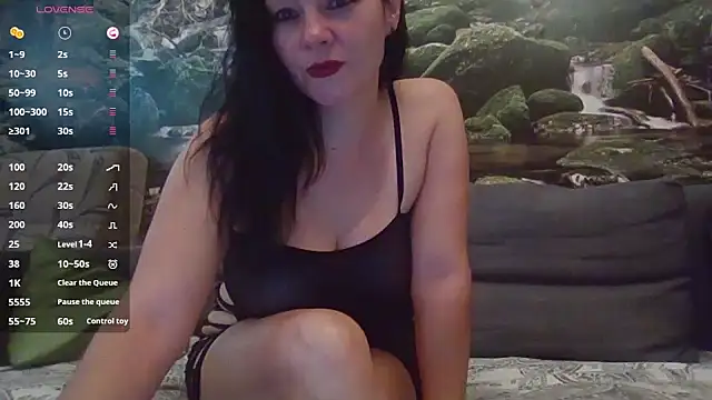 Snapshot of VelvetX-Mona chatting on July 31, 2026, 3:22 pm VelvetX-Mona online show from July 31, 2026, 3:22 pm