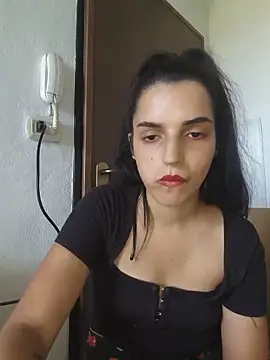 SoniaMoonnnnn online show from June 1, 2026, 3:03 pm