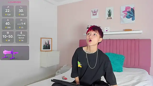 Jessi Rosse online show from April 21, 2026, 8:12 pm