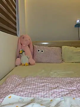 Luna Nhii05 online show from February 9, 2026, 9:13 am