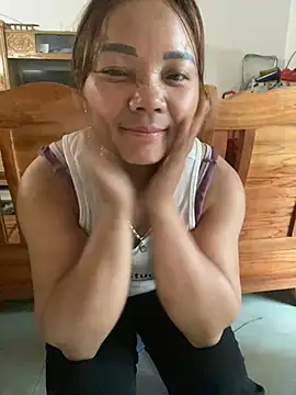 neyney110 online show from April 19, 2026, 10:25 am