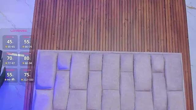 Scarlet Rosexx online show from April 24, 2026, 6:43 pm