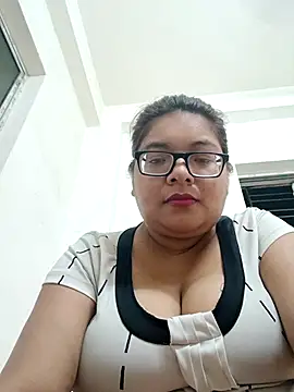 Elie Hallway online show from April 22, 2026, 6:31 pm