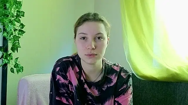 JadwigaTagliavia online show from April 19, 2026, 8:02 am