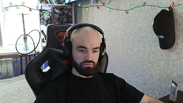  Mostly  online show from February 1, 2026, 11:53 am