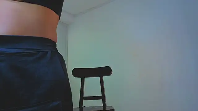 Snapshot of amara_queen_ chatting on July 24, 2026, 12:14 pm amara queen online show from July 24, 2026, 12:14 pm