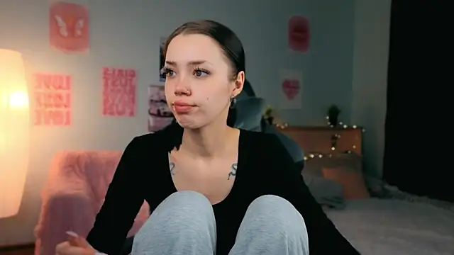 Vexnexe online show from February 13, 2026, 6:48 pm