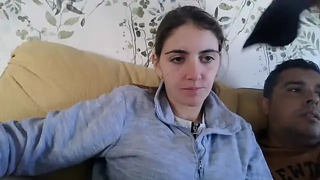 laparejaideal08 online show from April 4, 2026, 3:09 pm