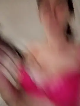 laparejaideal08 online show from April 18, 2026, 7:07 pm