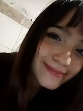 Snapshot of dieciochoyundia chatting on March 6, 2026, 8:27 pm dieciochoyundia online show from March 6, 2026, 8:27 pm