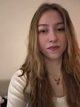 romyxxs online show from February 2, 2026, 8:18 pm