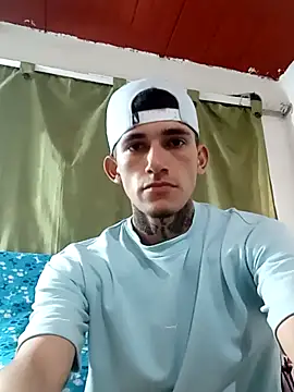 Alexwedcam online show from February 2, 2026, 9:24 pm