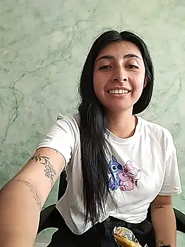 EmmaWilliamss4 online show from February 17, 2026, 2:57 pm