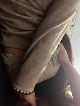 kimoanh102 online show from February 12, 2026, 2:45 pm