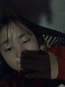 honeyyy110 online show from February 4, 2026, 1:33 am