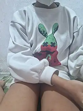 Snapshot of Mey_mey2k3 chatting on February 10, 2026, 2:37 am Mey mey2k3 online show from February 10, 2026, 2:37 am