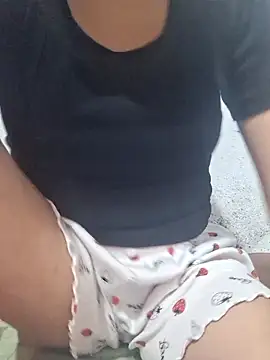 Snapshot of Mey_mey2k3 chatting on April 10, 2026, 2:06 am Mey mey2k3 online show from April 10, 2026, 2:06 am