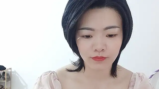 Nikishine online show from April 12, 2026, 1:32 am