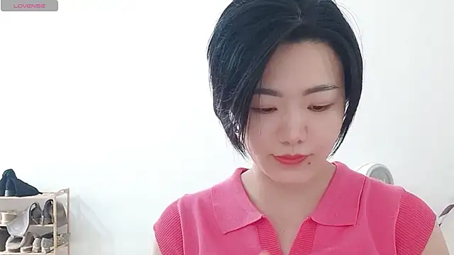 Nikishine online show from April 27, 2026, 7:28 am