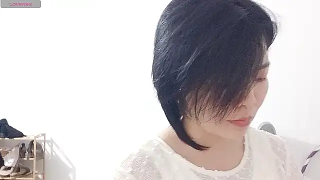 Nikishine online show from April 28, 2026, 10:53 am