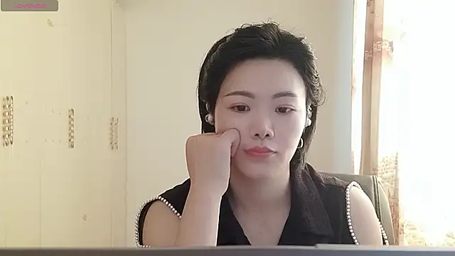 Nikishine online show from June 18, 2026, 6:24 am