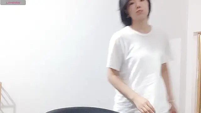 Nikishine online show from July 31, 2026, 1:43 pm