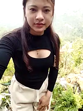 sushi-asa online show from April 4, 2026, 2:10 am