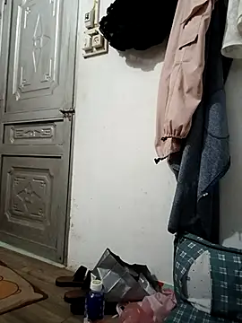 sushi-asa online show from April 21, 2026, 2:51 am