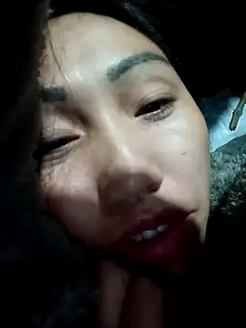 hot-luna- online show from March 10, 2026, 10:04 pm