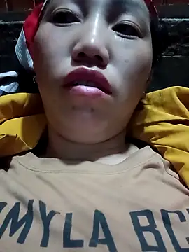 hot-luna- online show from March 12, 2026, 8:37 pm